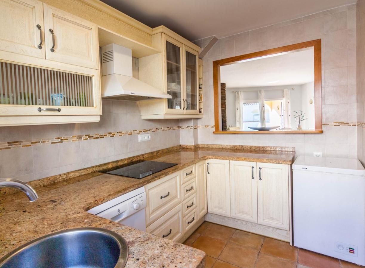Adosado Villa Естепона Екстериор снимка