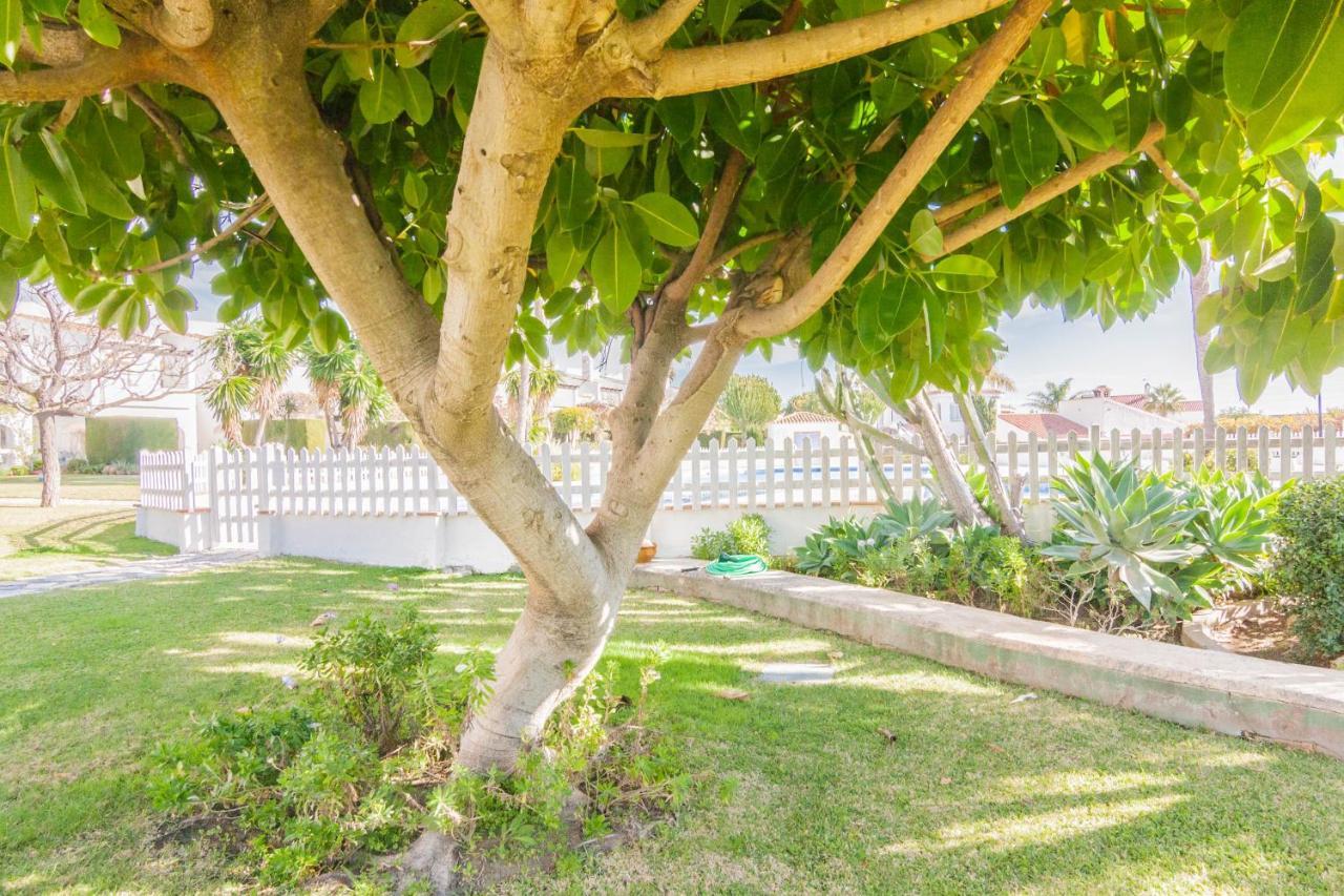 Adosado Villa Естепона Екстериор снимка