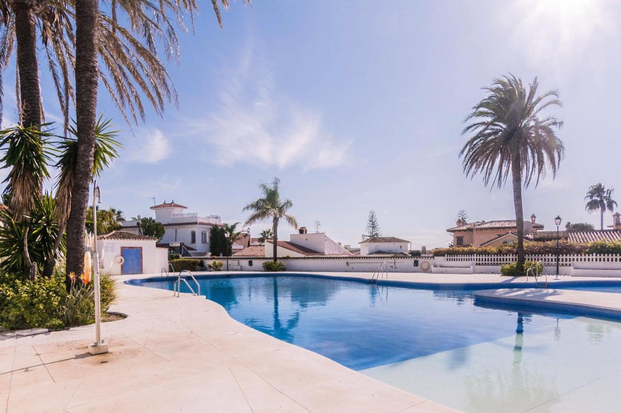 Adosado Villa Естепона Екстериор снимка