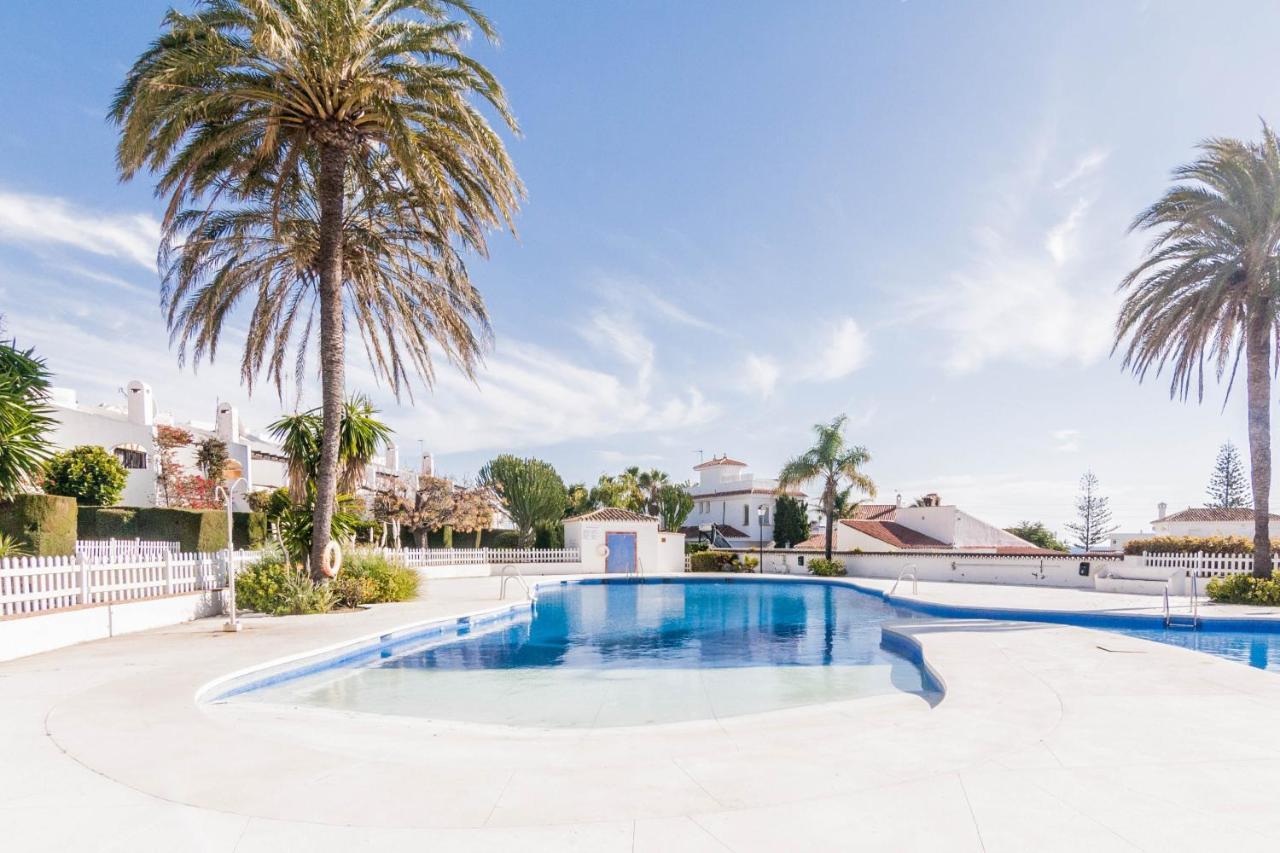 Adosado Villa Естепона Екстериор снимка